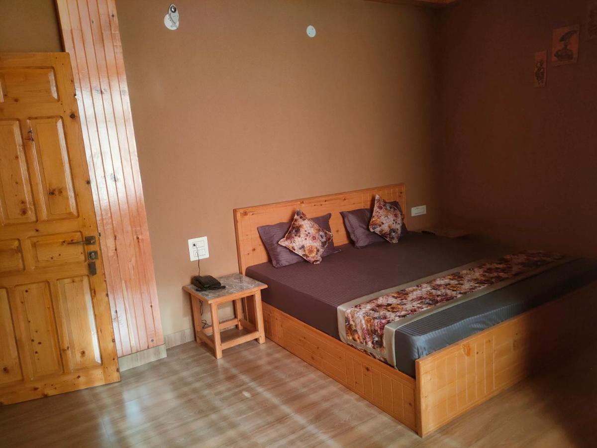 Hotel Cozy Haven Mandi Bagian luar foto