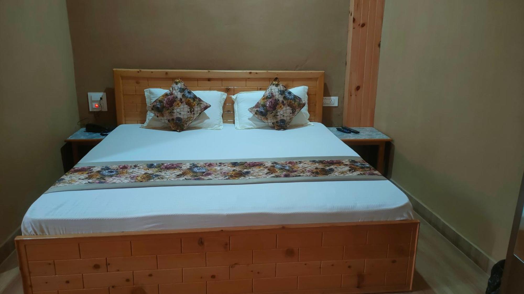 Hotel Cozy Haven Mandi Bagian luar foto