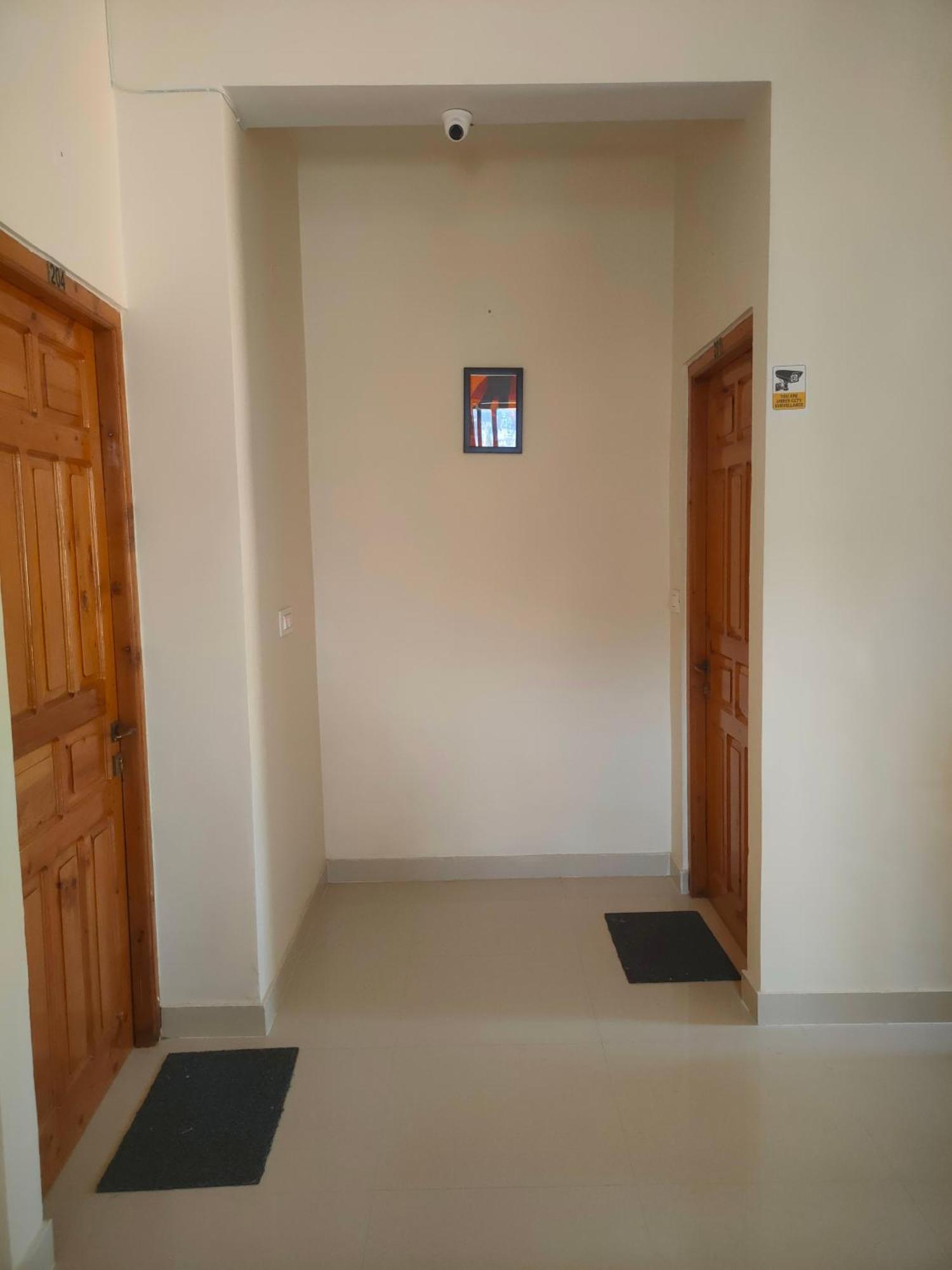 Hotel Cozy Haven Mandi Bagian luar foto